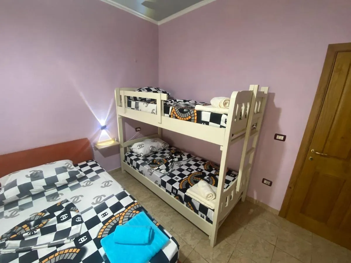 Appartement Rebi Beach Apartament à Golem